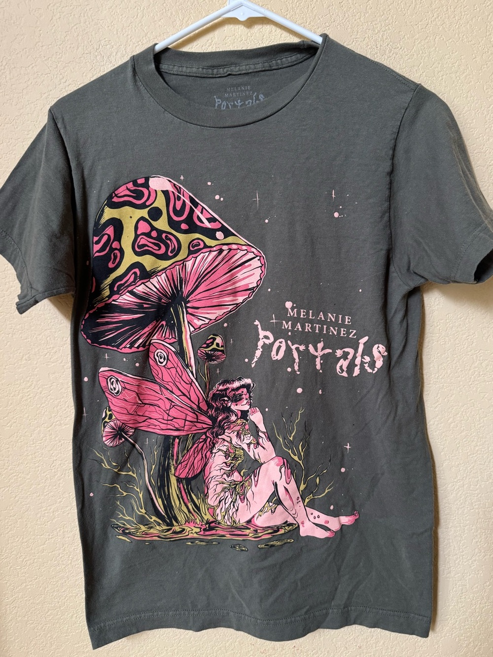 Melanie Martinez Portals Tour Merch T-shirt Size Medium